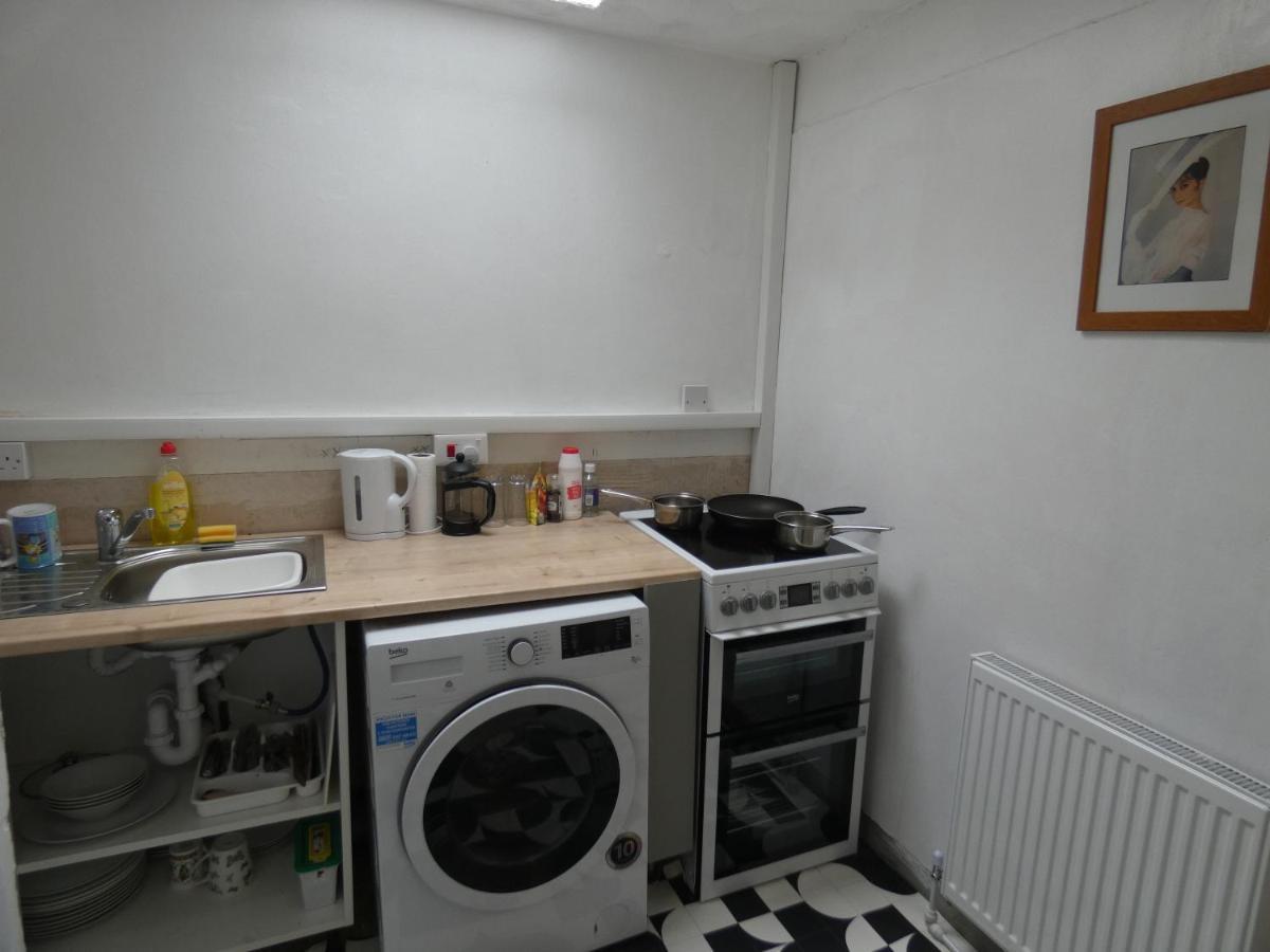 Bridge Street En Suite Rooms Merthyr Tydfil Dış mekan fotoğraf